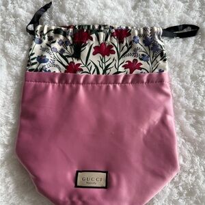 Gucci Pink and Floral Cosmetic Pouch